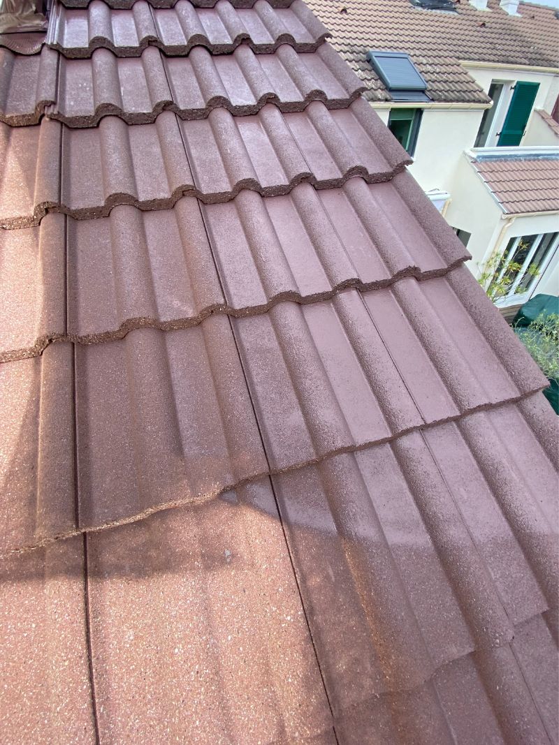 Peinture toiture résine colorée à Chatou (78400)