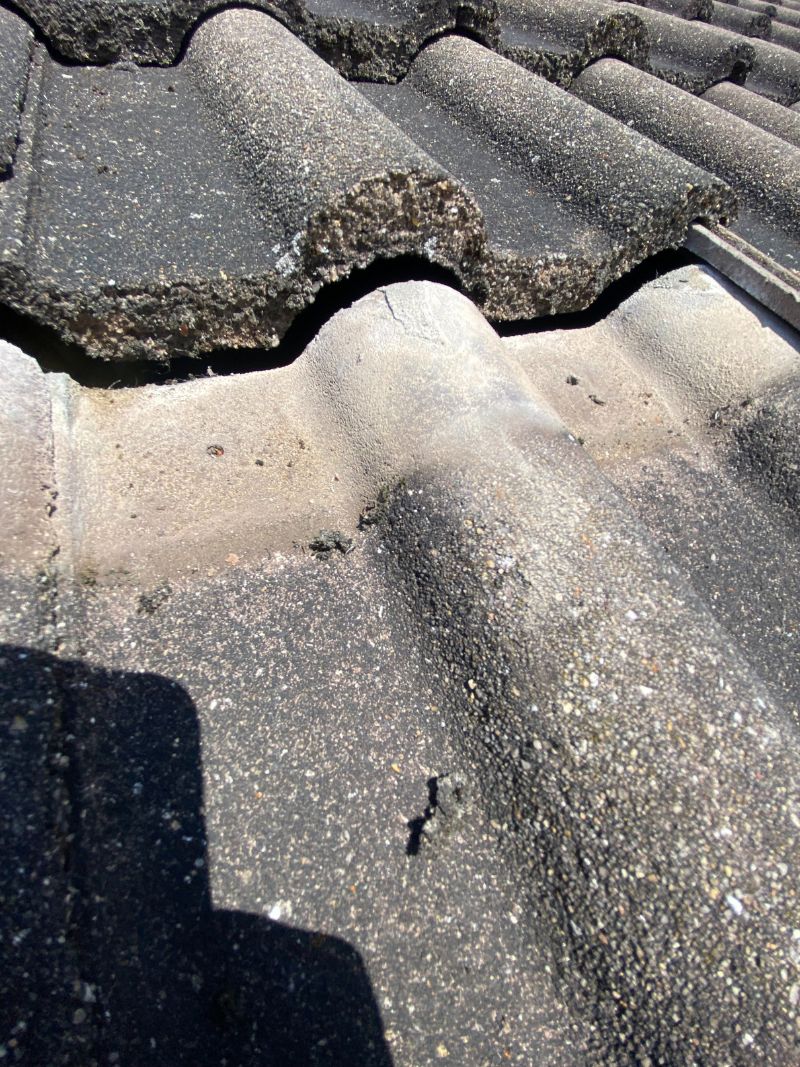 Après remplacement tuile cassée Montesson