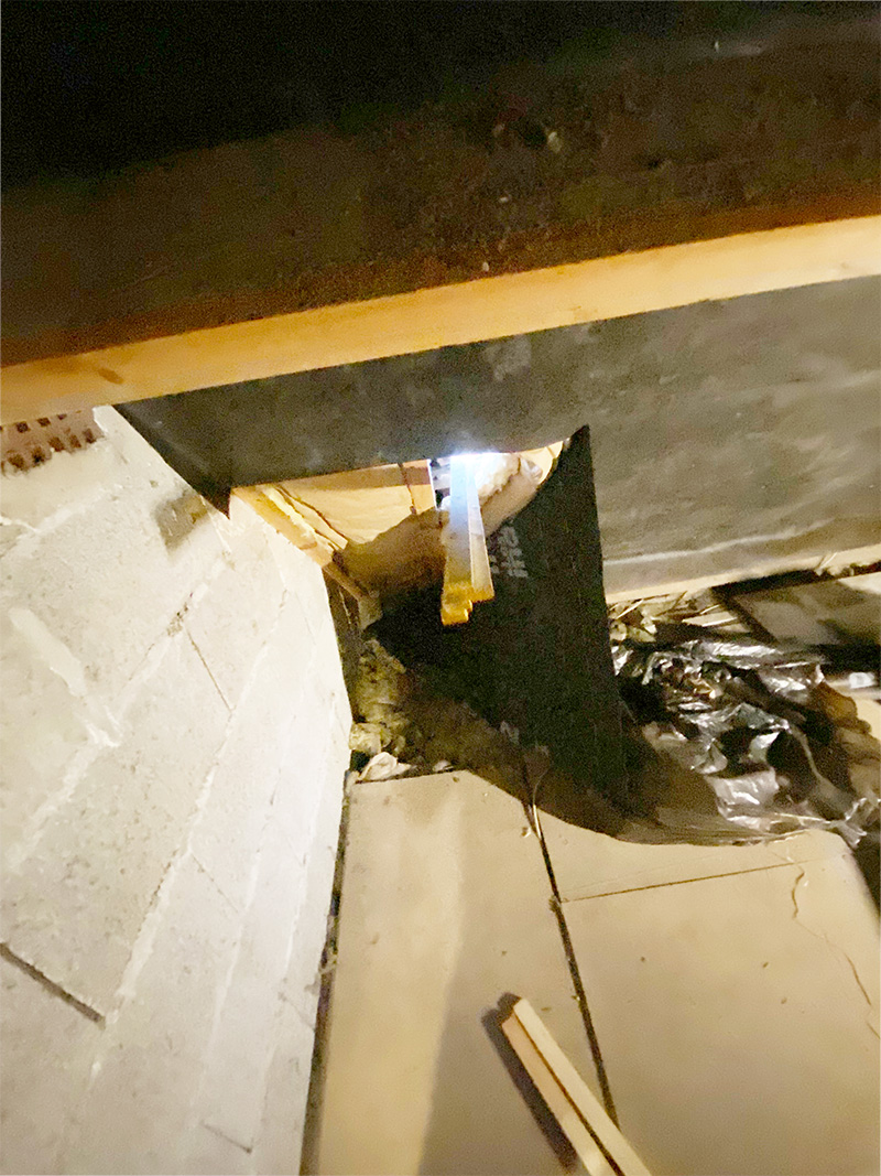 État initial des combles perdus avec charpente apparente à Sartrouville