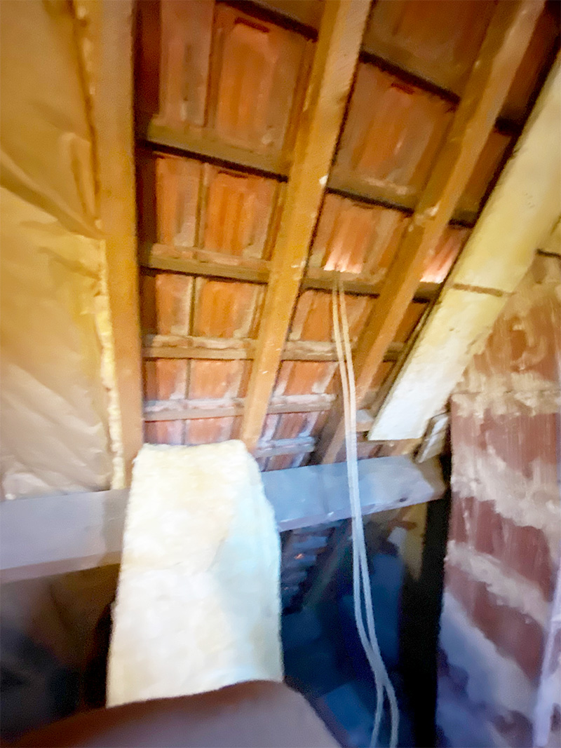 Deuxième couche d'isolation croisée en laine de verre à Sartrouville