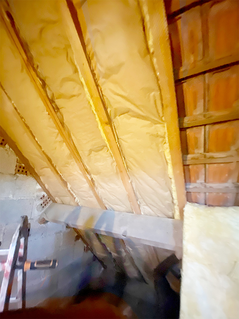 Résultat final isolation combles perdus 300 mm laine de verre Sartrouville