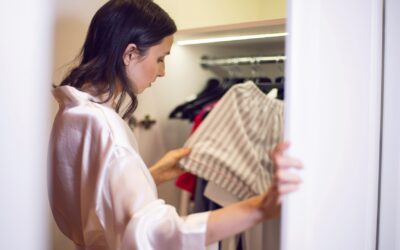 Odeurs, moisissures, linge humide : les solutions pour des placards sains